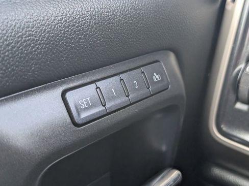 Used 2016 GMC Sierra 2500 Denali w/ Duramax Plus Package image 12