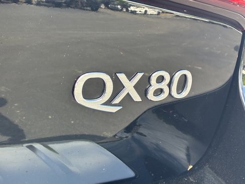 Used 2024 INFINITI QX80 Luxe w/ All-Season Package RWD image 11