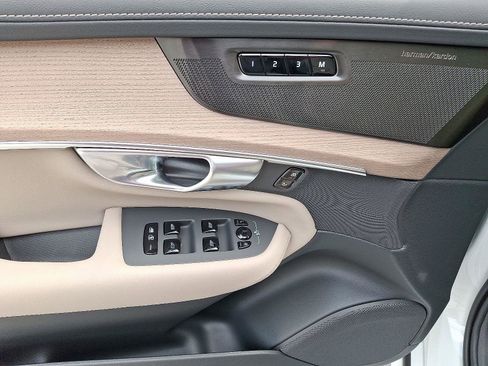 Used 2026 Volvo XC90 B6 Plus w/ Protection Package Premier image 8