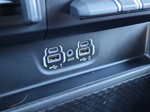 Used 2023 RAM 1500 Big Horn image 24