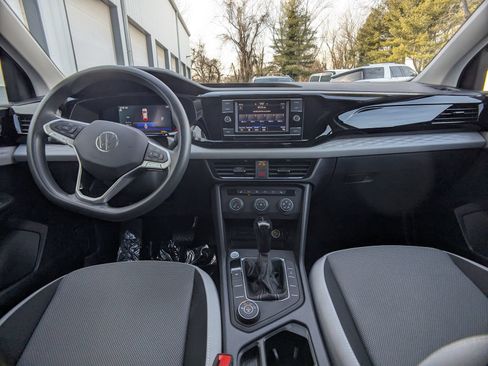 Used 2022 Volkswagen Taos S AWD/4WD image 11