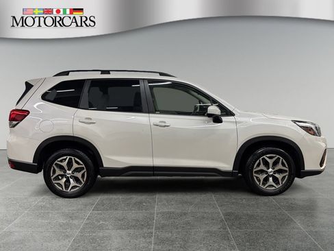 Used 2021 Subaru Forester Premium w/ Popular Package #1 AWD/4WD image 2
