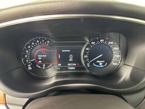 Used 2018 Lincoln MKC Select w/ Select Plus Package AWD/4WD image 17