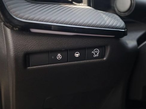 Certified 2025 Nissan Kicks SR w/ SR Premium Package FWD image 11