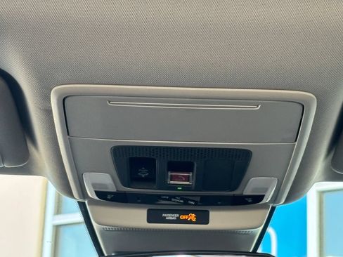 Used 2023 Honda Accord EX image 19