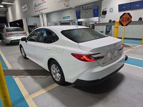 Used 2026 Toyota Camry LE FWD image 19