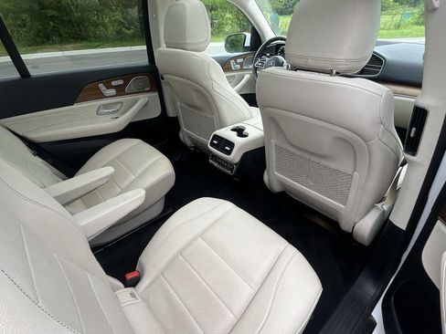 Certified 2023 Mercedes-Benz GLS 450 4MATIC image 11