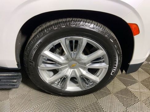 Used 2022 Chevrolet Tahoe High Country AWD/4WD image 41