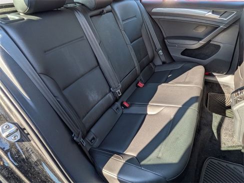 Used 2019 Volkswagen Golf Alltrack S image 29