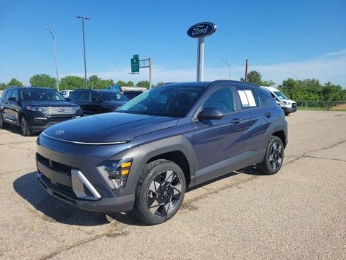 Used 2024 Hyundai Kona SEL AWD/4WD image 17
