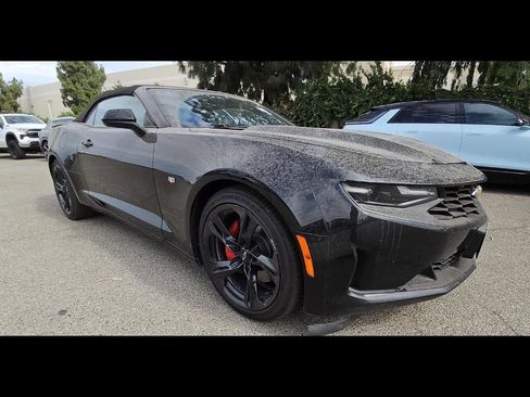 Used 2022 Chevrolet Camaro LT RWD image 2