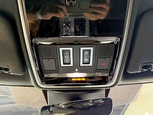 Used 2020 Land Rover Range Rover Sport HSE Dynamic image 29