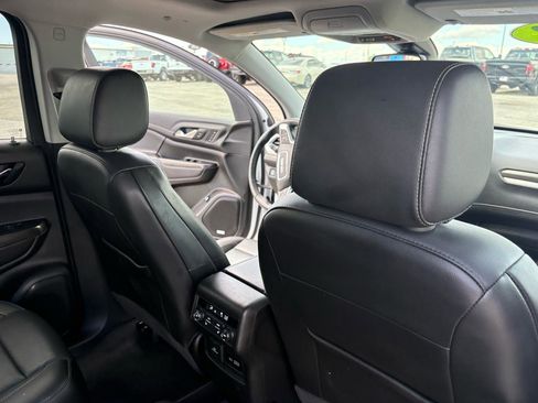 Used 2023 GMC Acadia SLT w/ Technology Package image 46