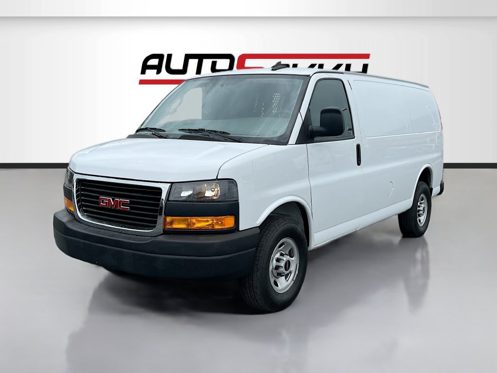 Used 2024 GMC Savana 2500 w/ Driver Convenience Package RWD image 3