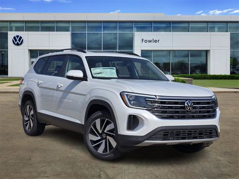 New 2026 Volkswagen Atlas SE image 1