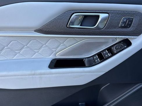 New 2026 Ford Explorer Platinum w/ LUX Leather Package image 11
