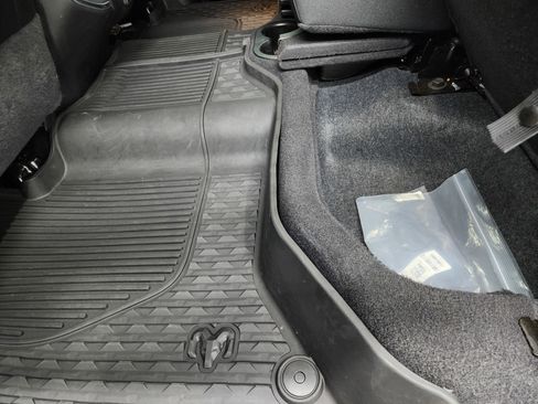 Used 2021 RAM 2500 Laramie w/ Night Edition image 41