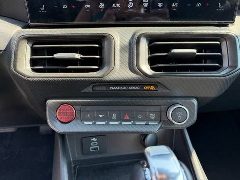Used 2024 Ford Mustang Coupe RWD image 21