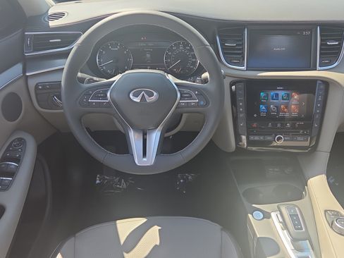 Used 2023 INFINITI QX50 Luxe AWD/4WD image 12