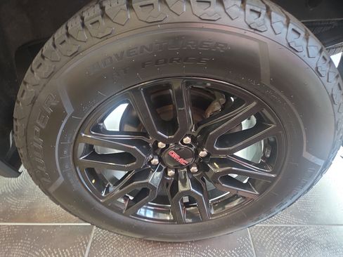 Used 2021 GMC Sierra 1500 Elevation image 10