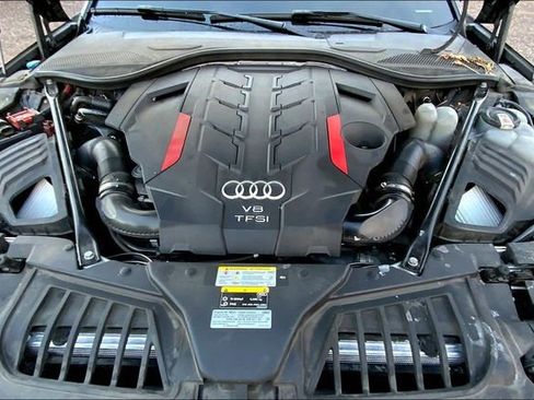 Certified 2022 Audi S8 image 10