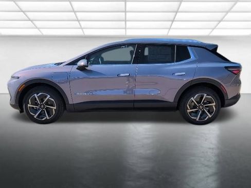 New 2026 Chevrolet Equinox EV LT image 29