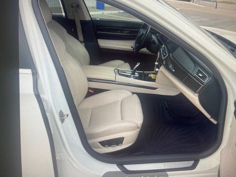 Used 2012 BMW 750Li RWD image 8