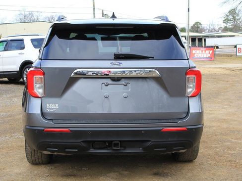 Used 2022 Ford Explorer XLT w/ Class IV Trailer Tow Package image 7