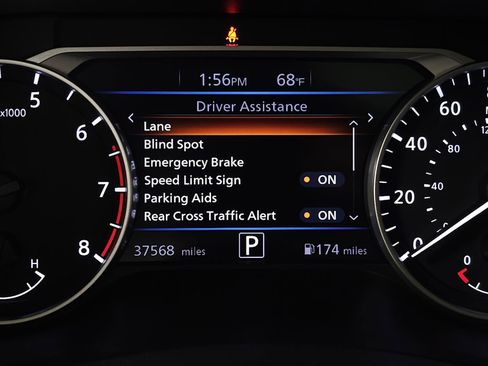 Used 2022 Nissan Sentra SR w/ SR Premium Package FWD image 22