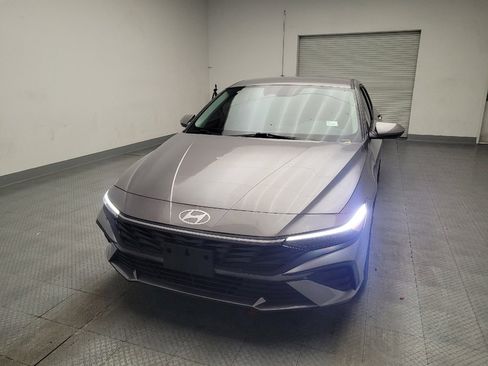 Used 2024 Hyundai Elantra SEL FWD image 15