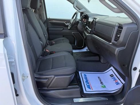 Certified 2024 Chevrolet Silverado 1500 RST AWD/4WD image 24