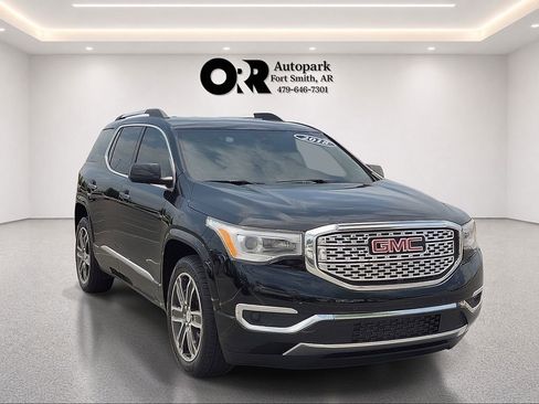 Used 2018 GMC Acadia Denali w/ Technology Package FWD image 1
