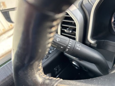 Used 2021 Ford F250 Lariat w/ Chrome Package image 28