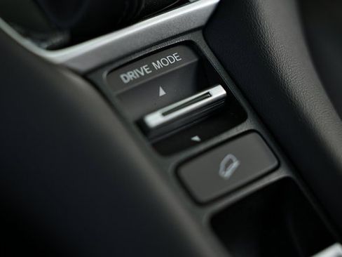 New 2026 Honda HR-V EX-L image 39