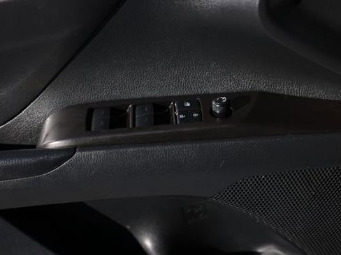 Used 2022 Toyota Camry SE image 43