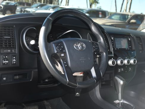 Used 2018 Toyota Sequoia TRD Sport image 9