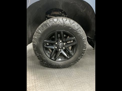 Used 2019 Chevrolet Silverado 1500 Custom Trail Boss w/ Custom Convenience Package AWD/4WD image 36