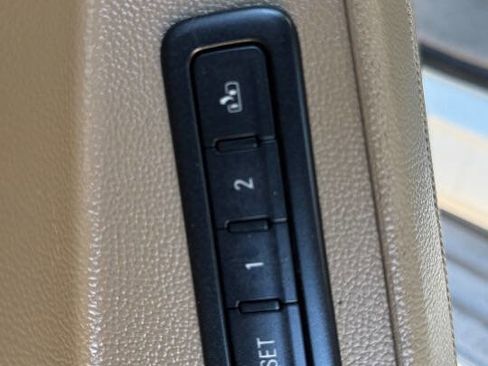 Used 2015 Chevrolet Tahoe LTZ image 17