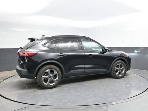 Used 2025 Ford Escape ST-Line Select AWD/4WD image 2