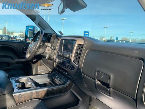 Used 2016 GMC Sierra 2500 Denali w/ Duramax Plus Package image 18