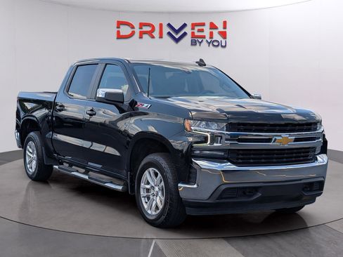 Used 2022 Chevrolet Silverado 1500 LT w/ Z71 Off-Road Package AWD/4WD image 7