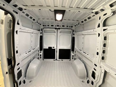 New 2026 RAM ProMaster 2500 w/ Convenience Group image 3