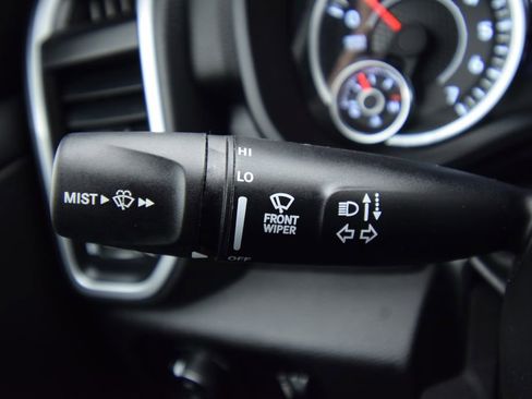 Used 2023 RAM 1500 Big Horn image 40