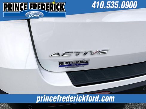 Used 2025 Ford Explorer Active image 8