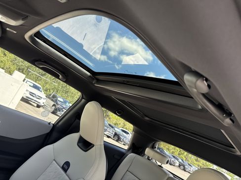 New 2026 MINI Cooper 2-Door Hardtop image 23