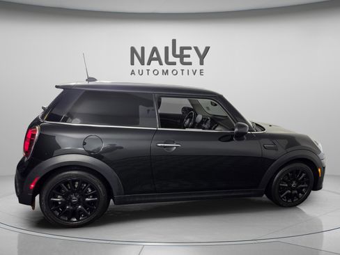Used 2024 MINI Cooper 2-Door Hardtop image 6
