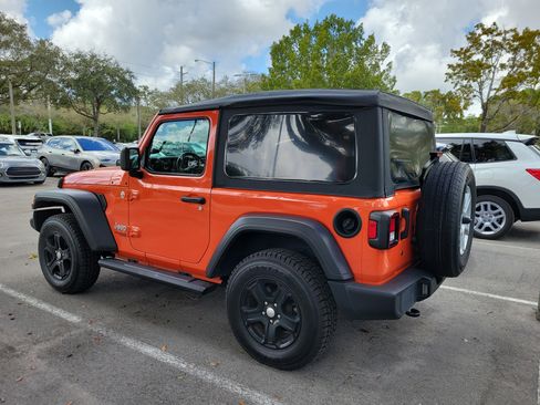 Used 2020 Jeep Wrangler Sport image 5