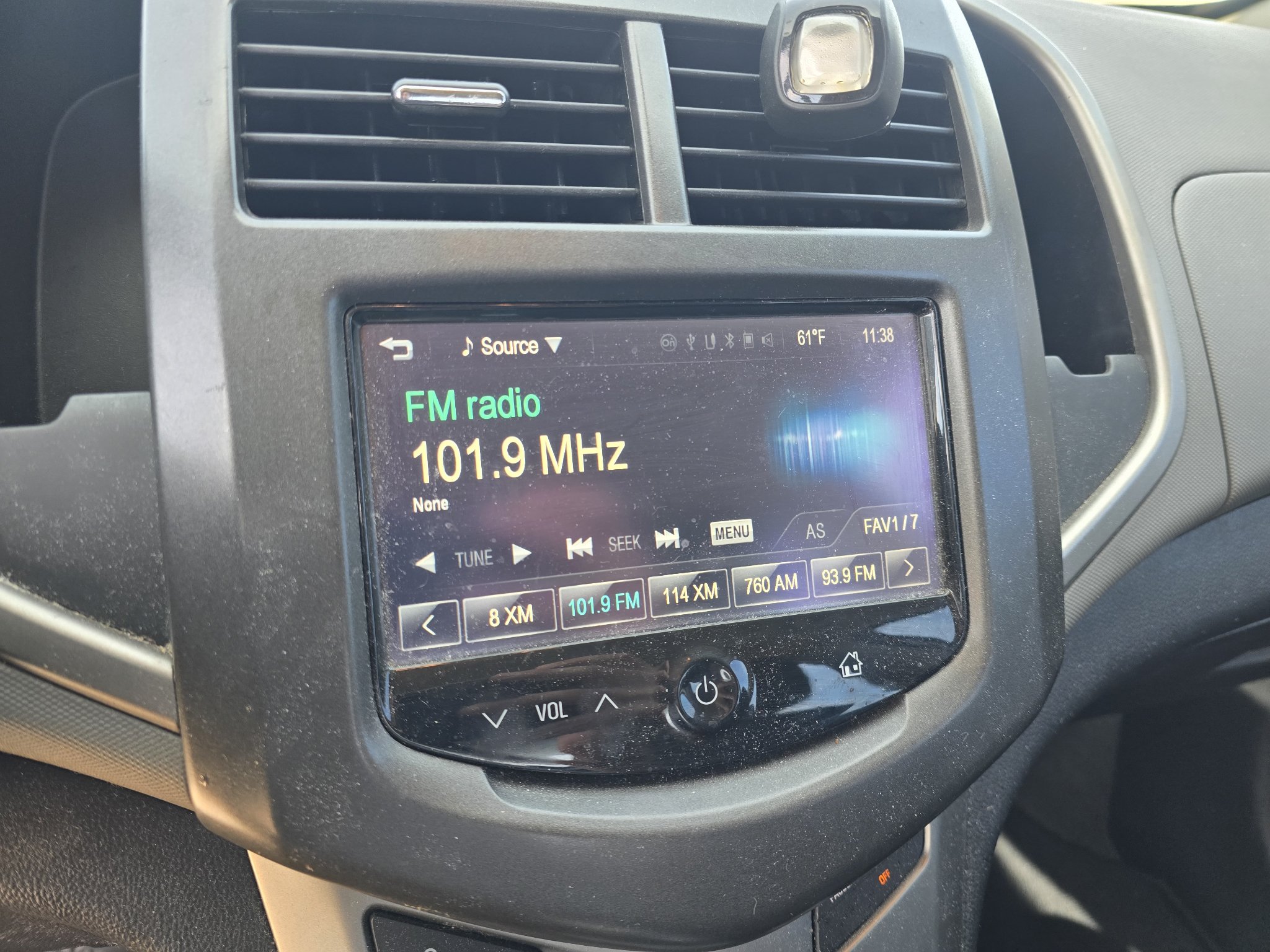 Used 2014 Chevrolet Sonic LT FWD image 21