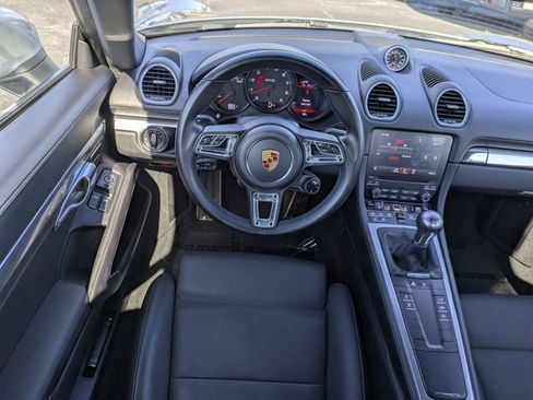 Used 2022 Porsche 718 Cayman GTS RWD image 19