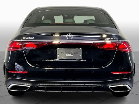 New 2026 Mercedes-Benz E 350 4MATIC Sedan image 4